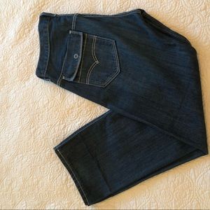 HOLIDAY PRICING!Levi’s Men’s 569 jeans 34x32.